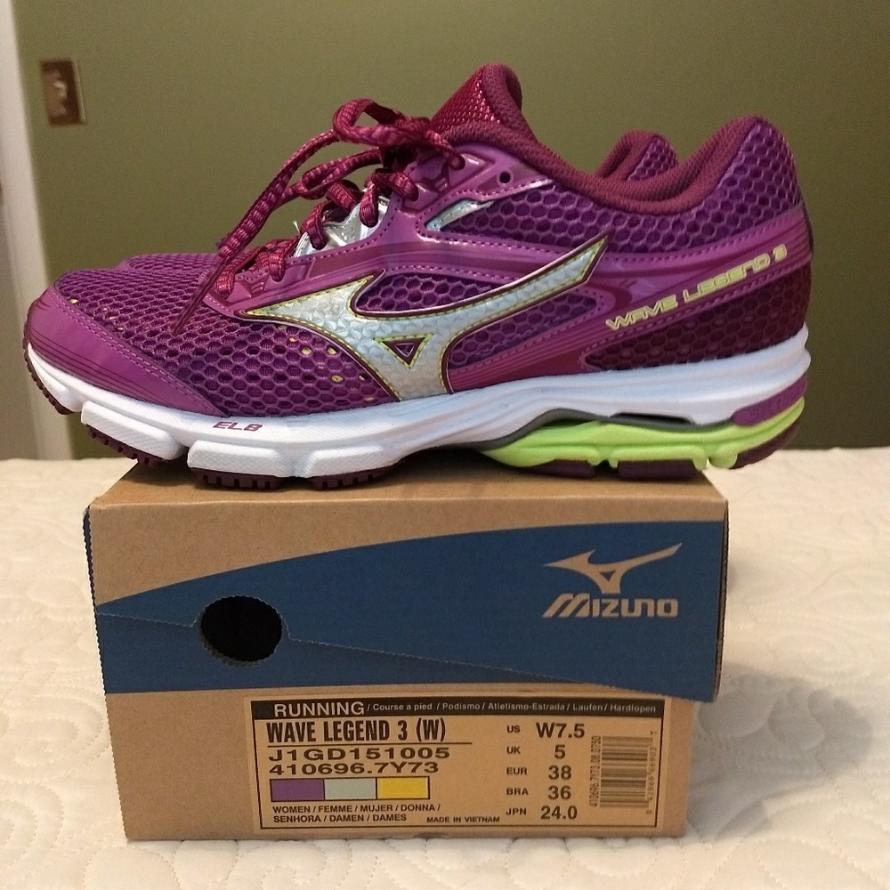 Mizuno Wave Legend 7.5